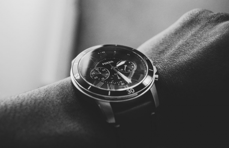 spotify fossil watch