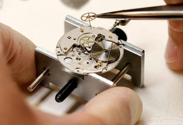 Orient Mechanical Movement